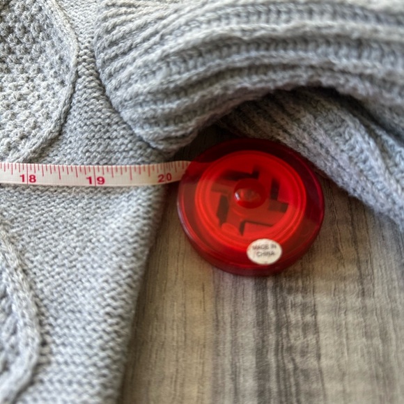 Chicwish Womens Cable Knit Sweater Dramatic Knit Ruffle Sleeves Gray Size M - Picture 8 of 9